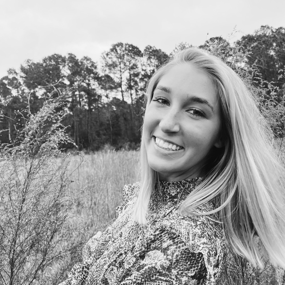 Meet your Posher, Ana-Caroline